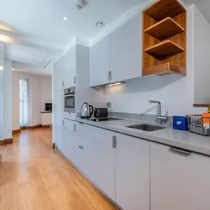 - Tower Hill - Centre By Prime N-8 Apartment